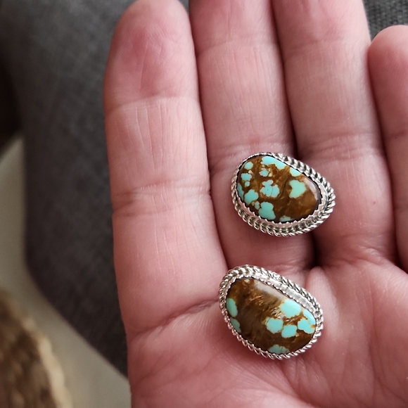 Gorgeous NWOT Native American Navajo Turquoise and Sterling Earrings ๐๐ค - Picture 9 of 11